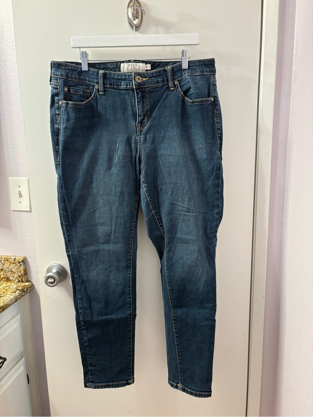 Torrid Denim 14R (Waist 18.5/Rise 15/Length 40/Inseam 27)